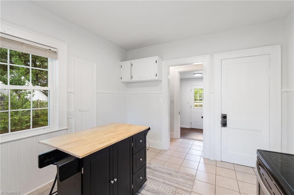 1007 North Rotary Drive High Point, NC 27262 - Photo 19 of 50