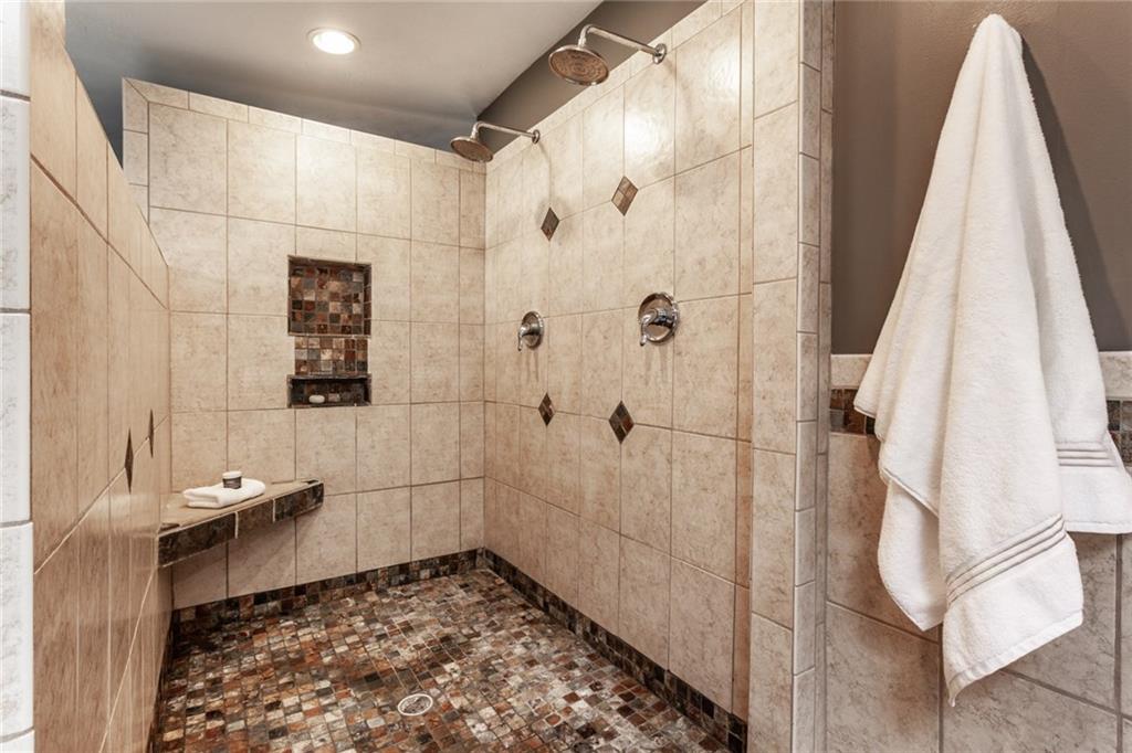 5671 Rolling Ridge Road Indianapolis, IN 46220 - Photo 24 of 33 Gallery Image 24