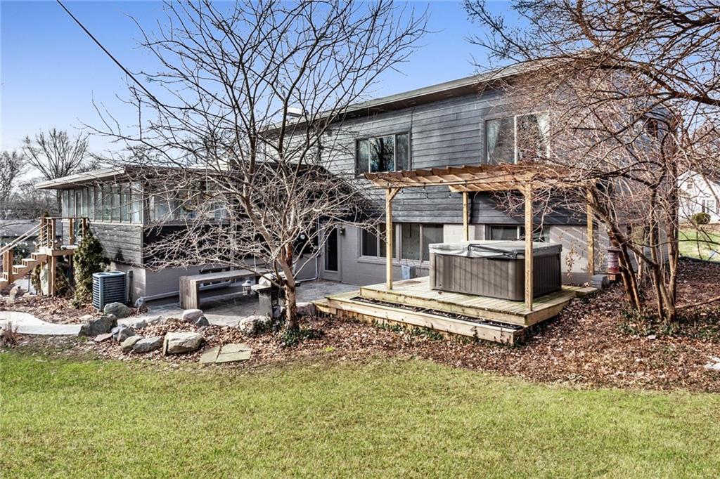 5671 Rolling Ridge Road Indianapolis, IN 46220 - Photo 32 of 33 Gallery Image 32
