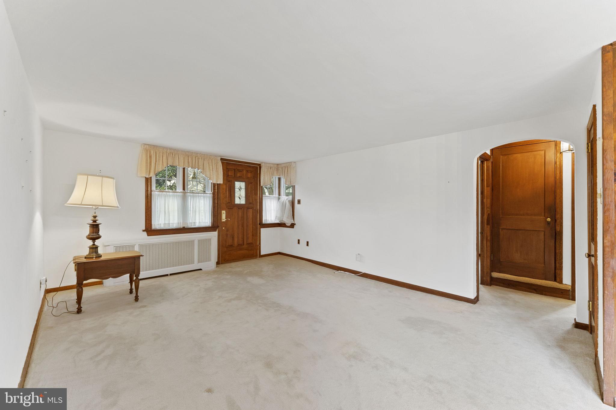 729 Garden Road Glenside, PA 19038 - Photo 3 of 24 Gallery Image 3