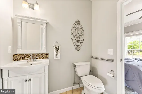 $5,500 | 243 Mindy Court Southeast, Leesburg, VA 20175