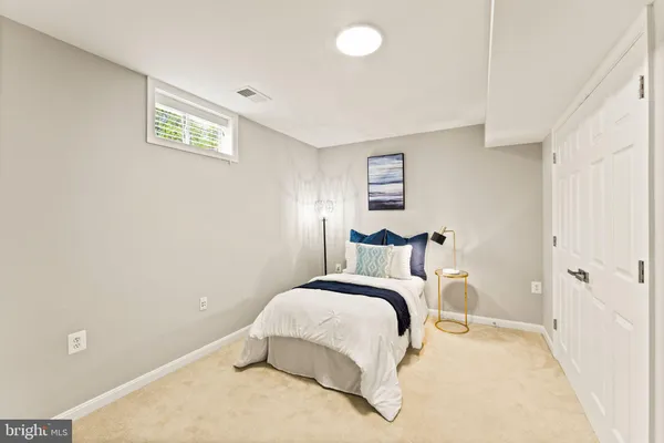 $5,500 | 243 Mindy Court Southeast, Leesburg, VA 20175