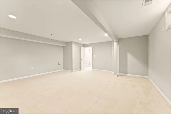 $5,500 | 243 Mindy Court Southeast, Leesburg, VA 20175