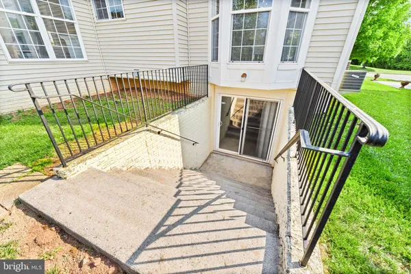 $5,500 | 243 Mindy Court Southeast, Leesburg, VA 20175