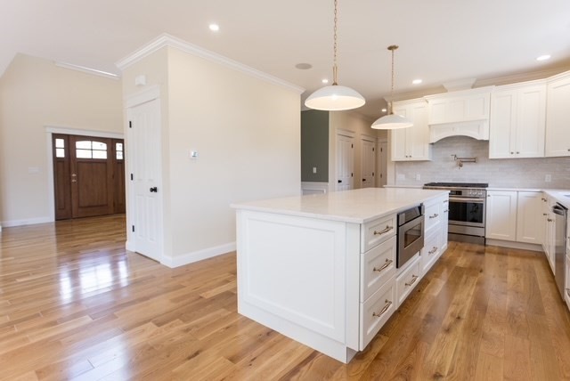 18 Cooper Road Seekonk, MA 02771 - Photo 1 of 9 Gallery Image 1