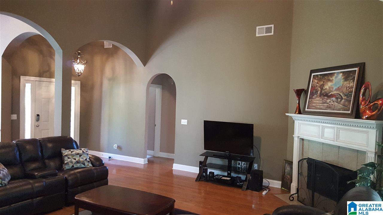 4373 Springbrook Lane Gardendale, AL 35071 - Photo 3 of 30