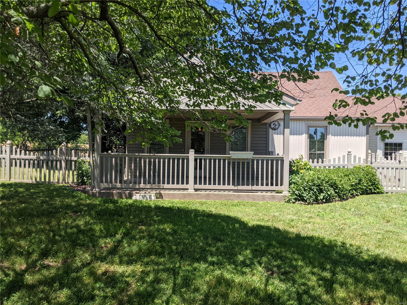 2317 Old Plank Road Chester, IL 62233 - Photo 2 of 44