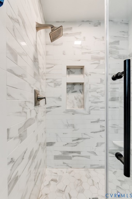 11802 Glendevon Road Chesterfield, VA 23838 - Photo 42 of 47 a bathroom with a shower