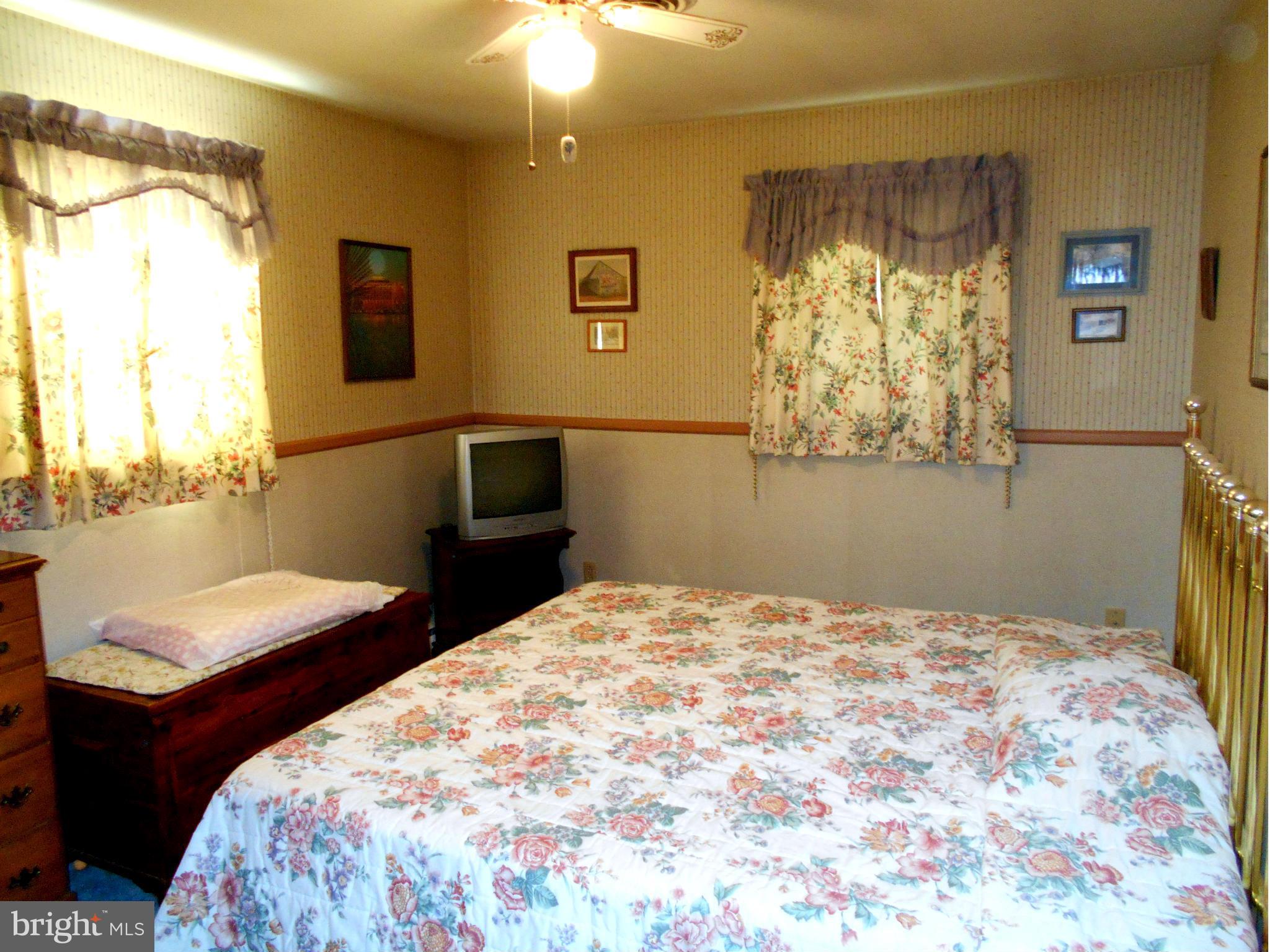 203 Carroll Heights Road Taneytown, MD 21787 - Photo 11 of 19 Bedroom