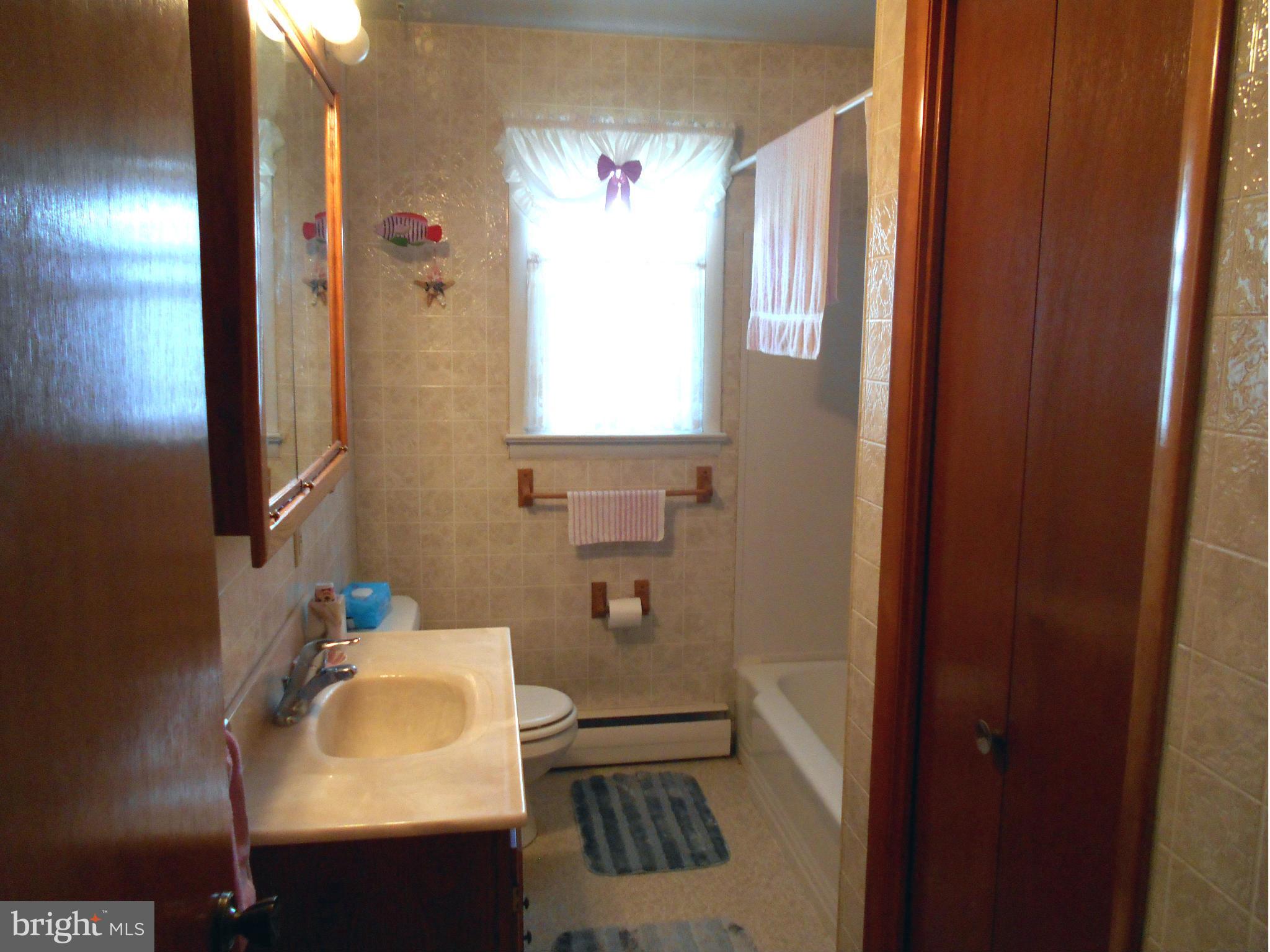 203 Carroll Heights Road Taneytown, MD 21787 - Photo 18 of 19 Bath