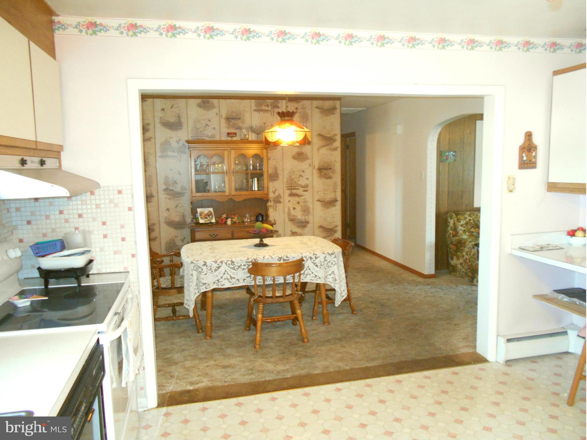 203 Carroll Heights Road Taneytown, MD 21787 - Photo 9 of 19 Dining Room