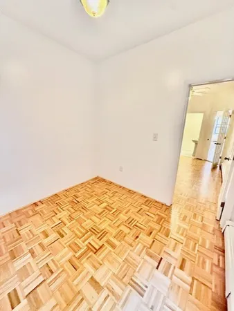 $2,600 | 184 Salem Street, Unit 2, Boston, MA 02113