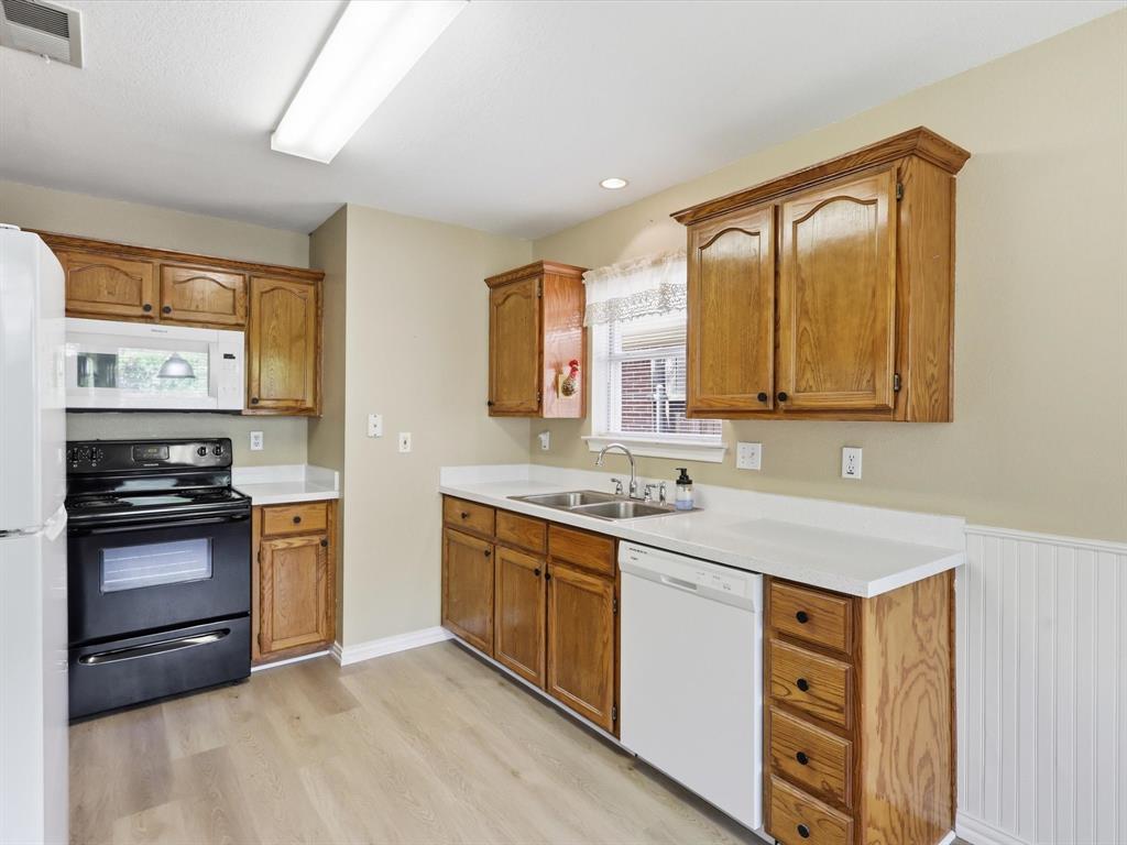 2312 Park Row Drive McKinney, TX 75072 - Photo 3 of 19