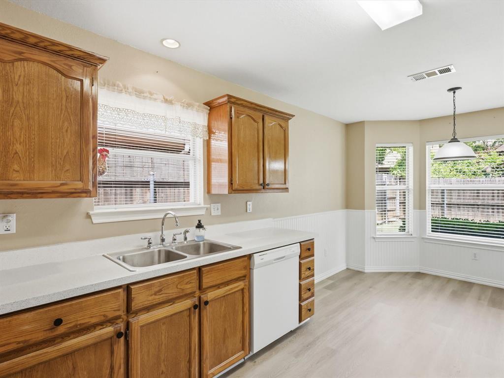 2312 Park Row Drive McKinney, TX 75072 - Photo 4 of 19