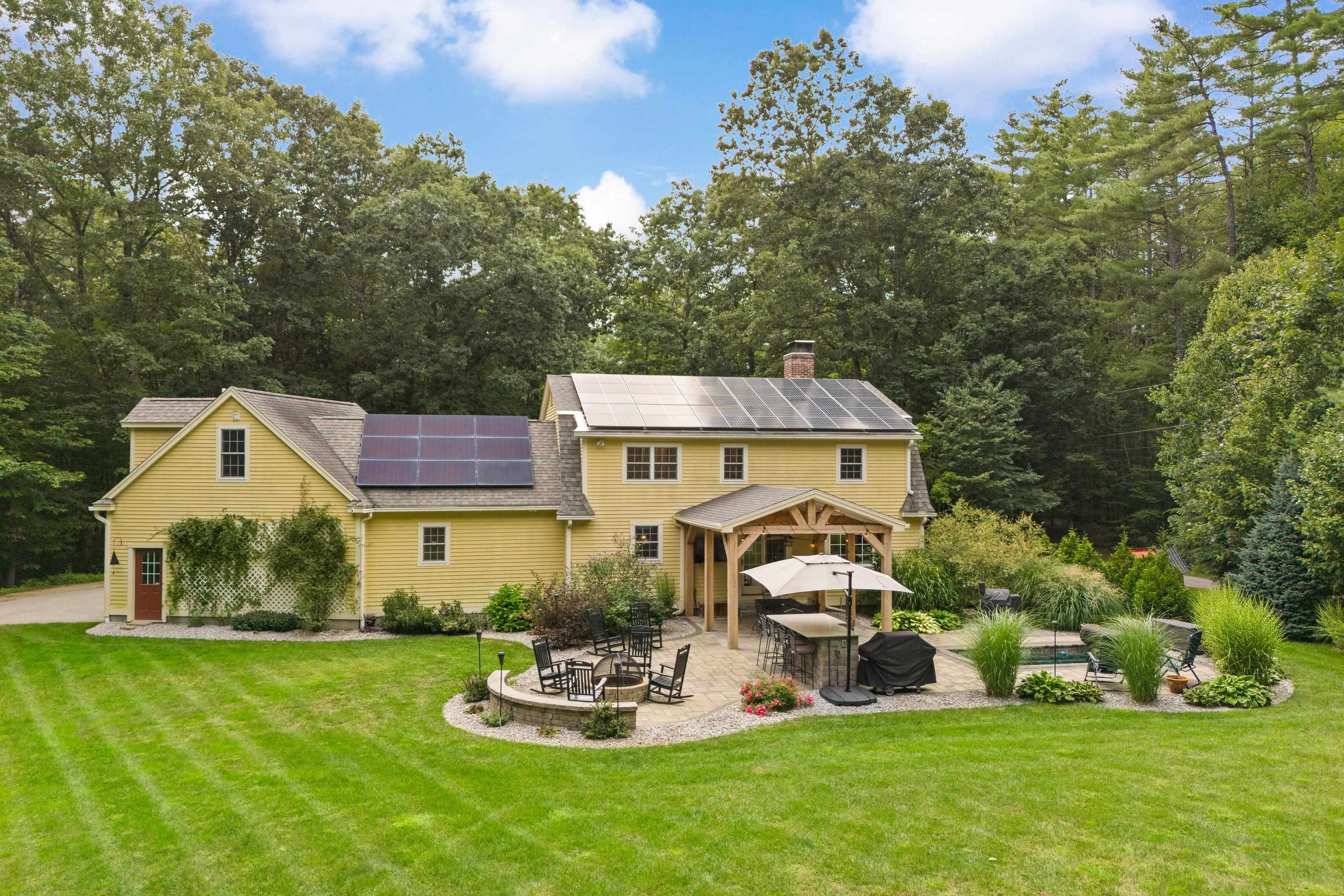 56 Riverdale Road New Boston, NH 03070 - Photo 13 of 40