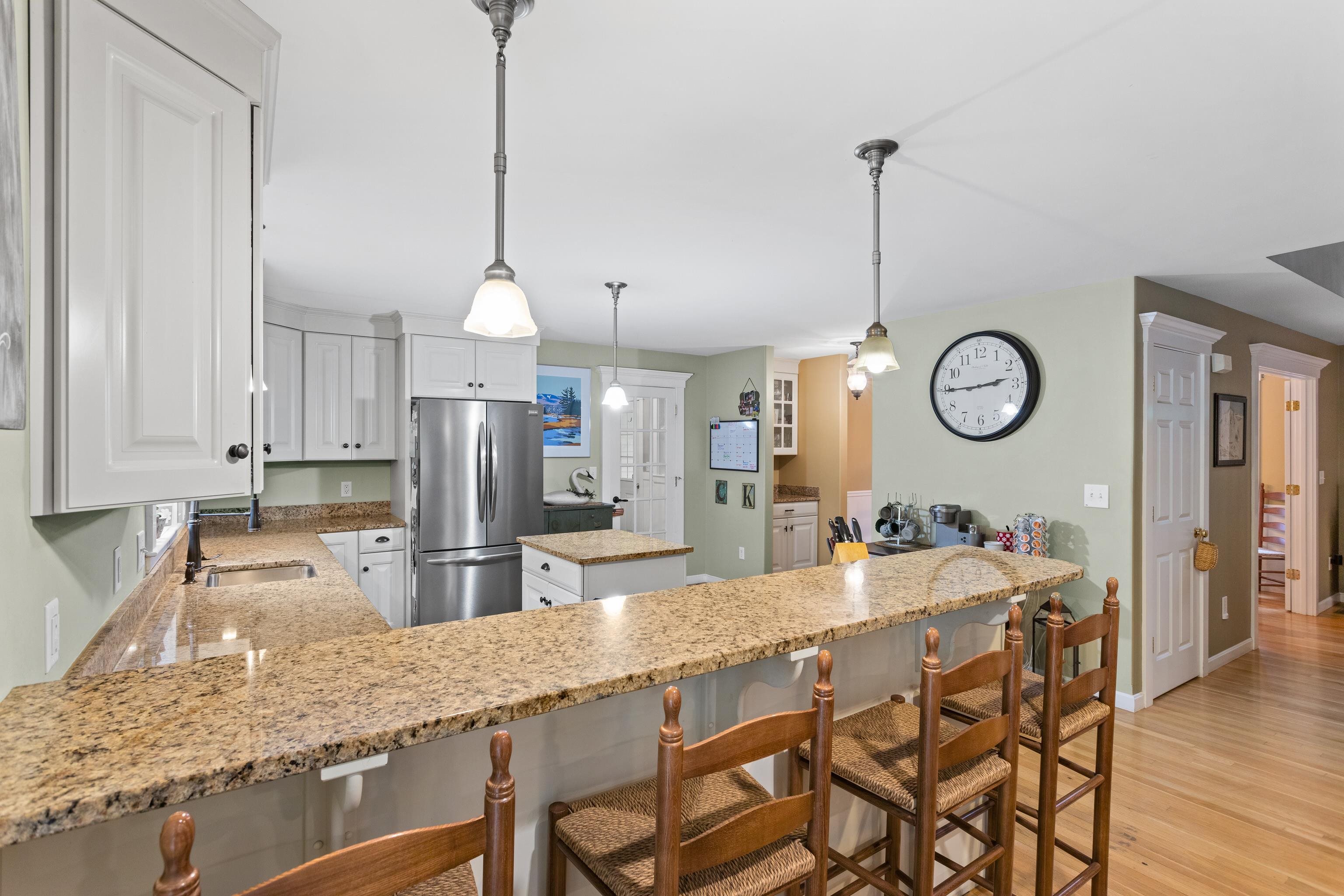 56 Riverdale Road New Boston, NH 03070 - Photo 3 of 40