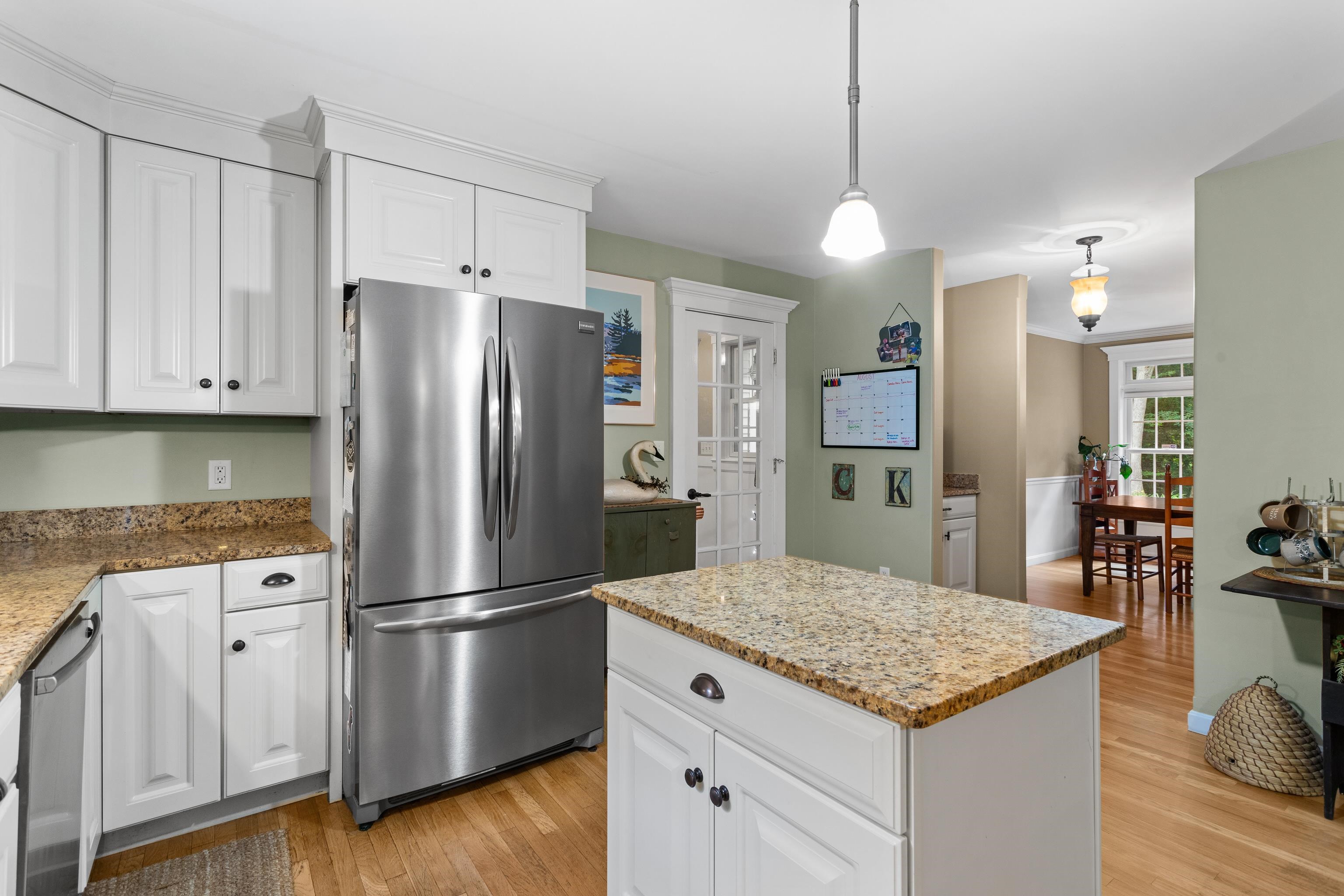 56 Riverdale Road New Boston, NH 03070 - Photo 5 of 40
