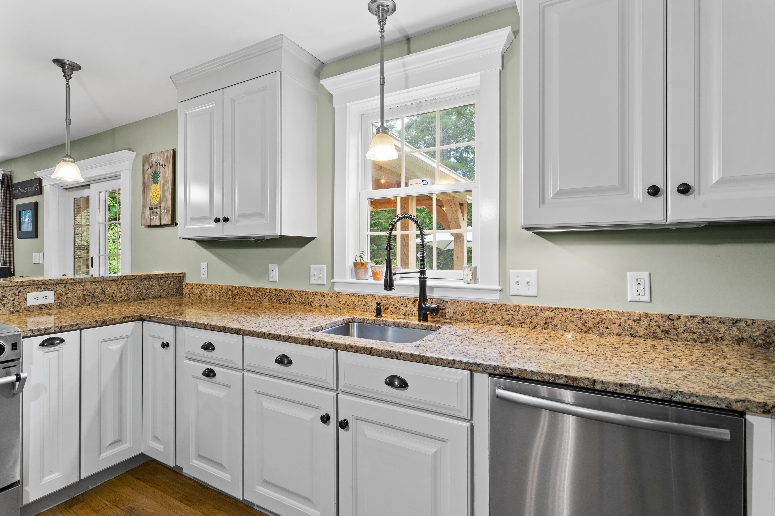 56 Riverdale Road New Boston, NH 03070 - Photo 7 of 40