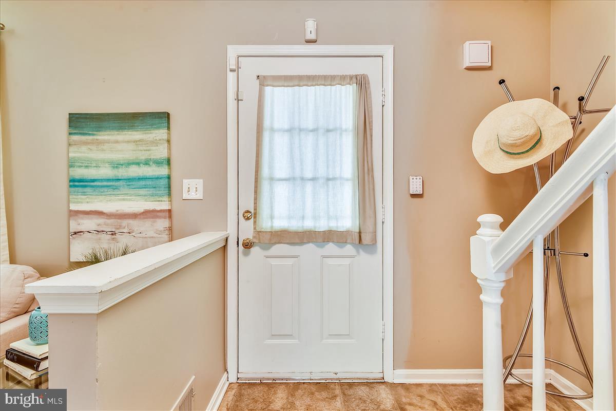 15029 Travert Way Silver Spring, MD 20906 - Photo 16 of 37 Entrance