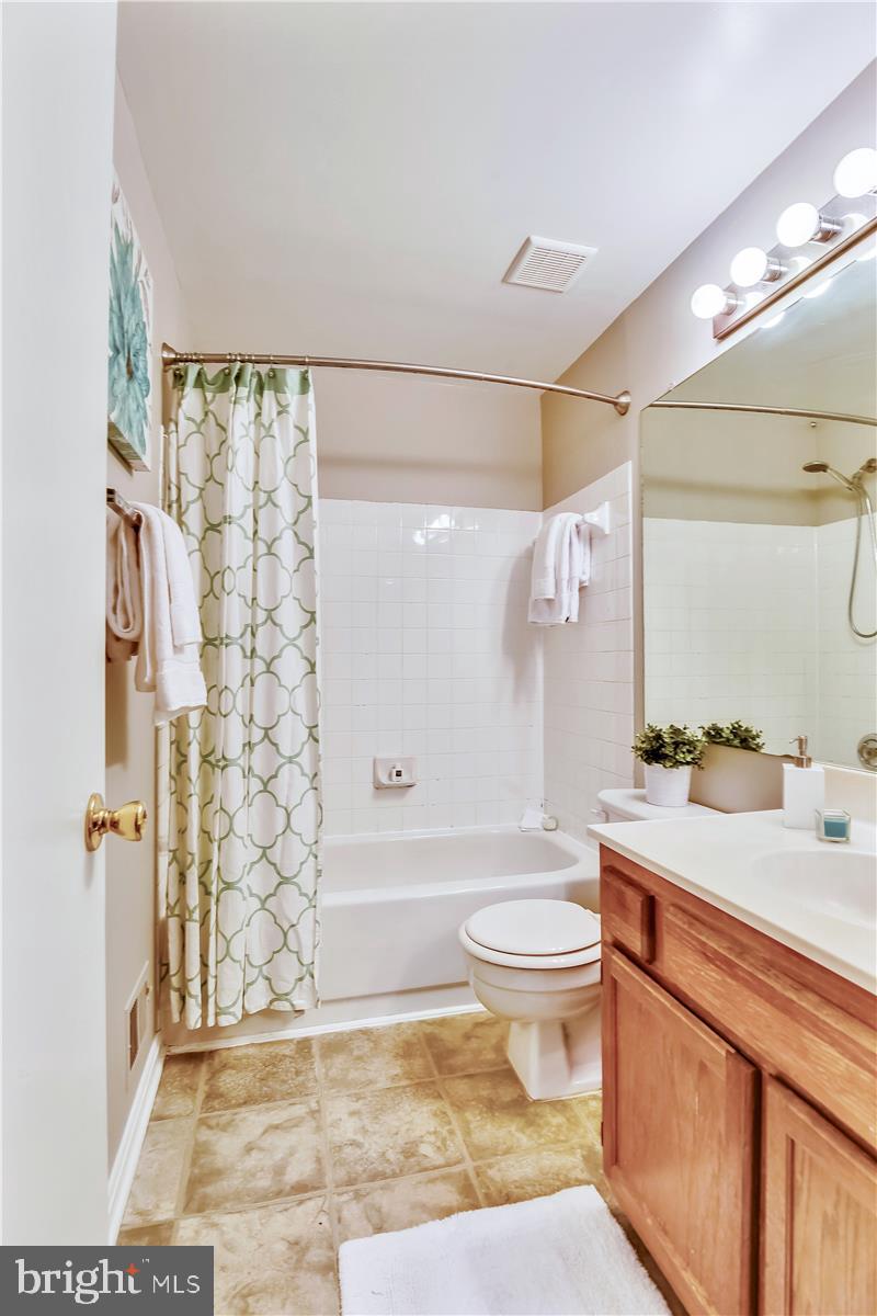 15029 Travert Way Silver Spring, MD 20906 - Photo 21 of 37 Master bathroom