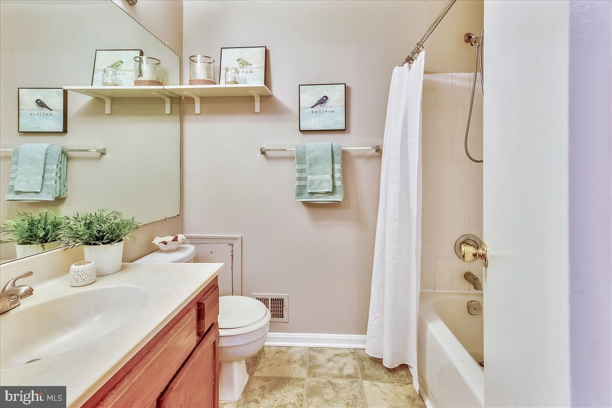 15029 Travert Way Silver Spring, MD 20906 - Photo 28 of 37 Second bathroom