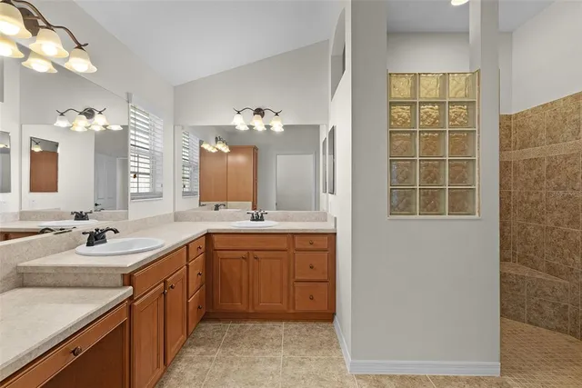 $465,000 | 791 Enisgrove Way, The Villages, FL 32163