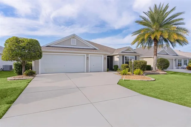 $465,000 | 791 Enisgrove Way, The Villages, FL 32163