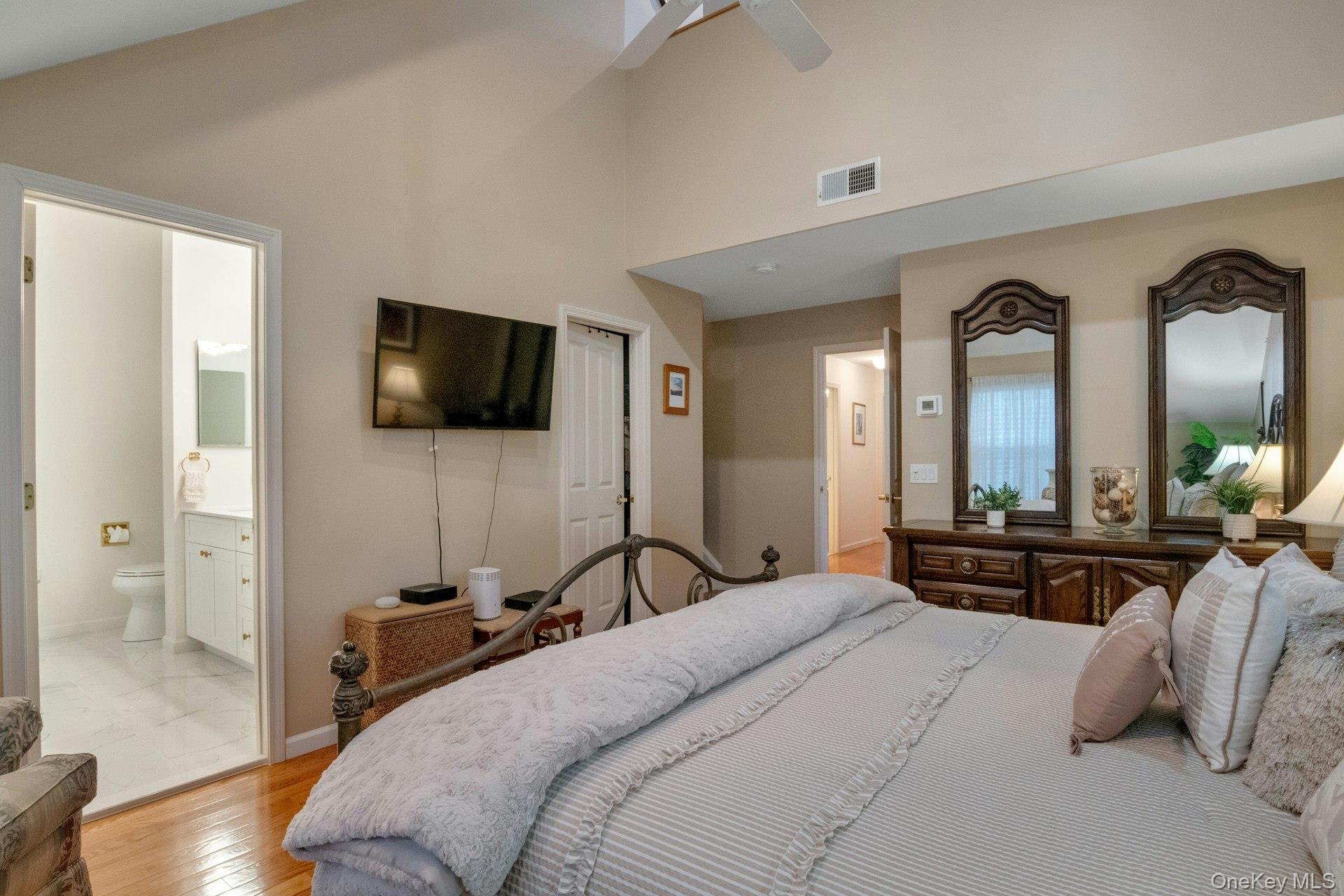 118 Underhill Lane Peekskill, NY 10566 - Photo 19 of 33 Primary bedroom with ensuite bathroom and walk-in closet.