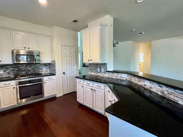 $3,300 | 9705 Hickory Street, Frisco, TX 75035