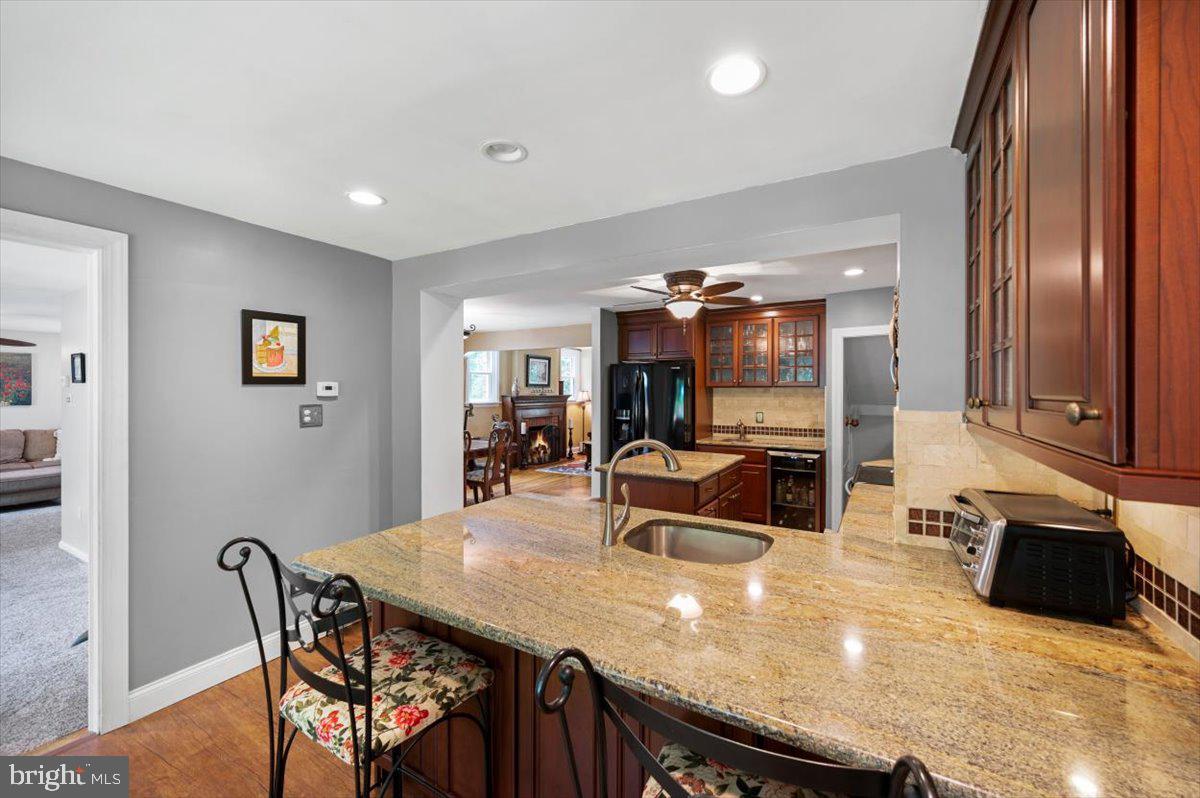 2353 Lower Barness Road Warrington, PA 18976 - Photo 13 of 62 Kitchen Breakfast Bar