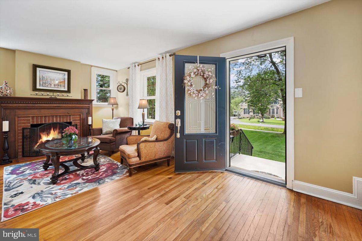 2353 Lower Barness Road Warrington, PA 18976 - Photo 5 of 62 Front door entry into living room