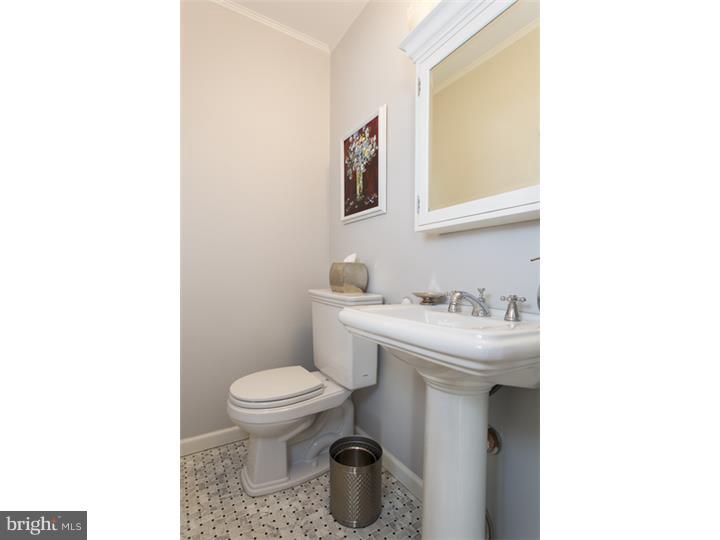 321 Franklin Avenue Princeton, NJ 08540 - Photo 10 of 25 Half Bath