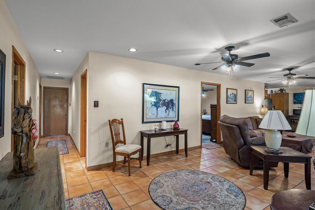 3900 Southwest Loop 7 Athens, TX 75751 - Photo 16 of 40