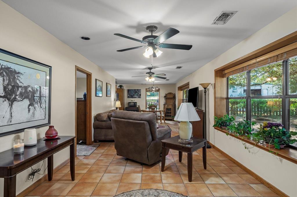 3900 Southwest Loop 7 Athens, TX 75751 - Photo 17 of 40