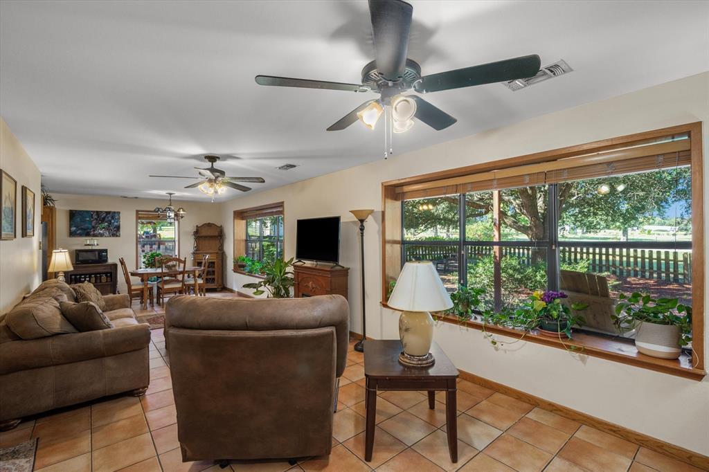 3900 Southwest Loop 7 Athens, TX 75751 - Photo 18 of 40