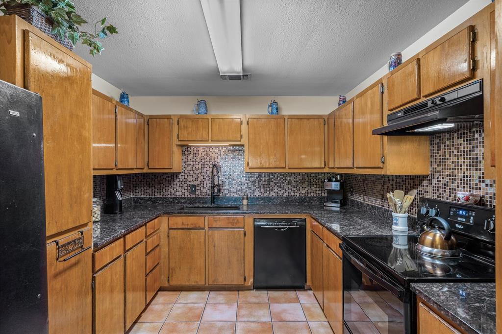 3900 Southwest Loop 7 Athens, TX 75751 - Photo 21 of 40