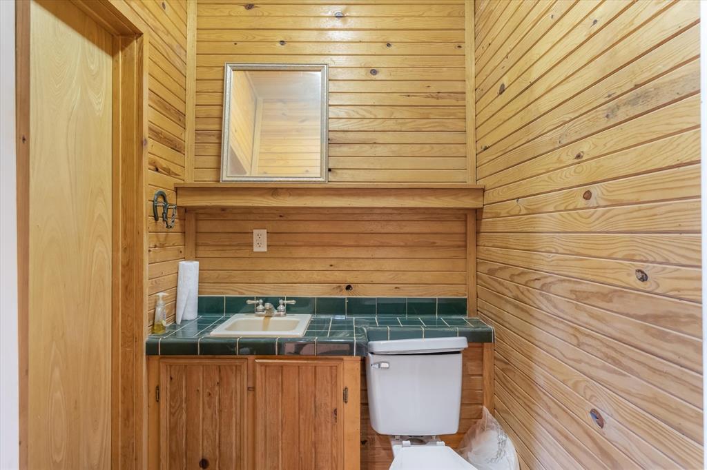 3900 Southwest Loop 7 Athens, TX 75751 - Photo 35 of 40