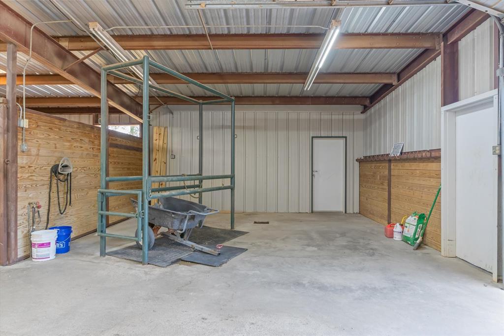 3900 Southwest Loop 7 Athens, TX 75751 - Photo 36 of 40