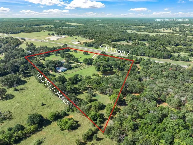 $675,000 | 3900 Southwest Loop 7, Athens, TX 75751