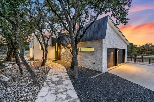 $825,000 | 321 Tulley Court, Wimberley, TX 78676