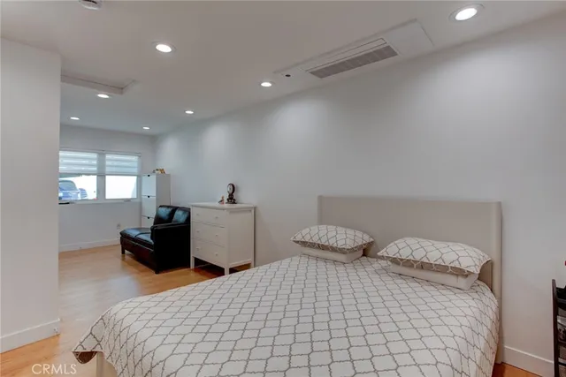 $1,399,000 | 1010 Mariposa Street, Glendale, CA 91205