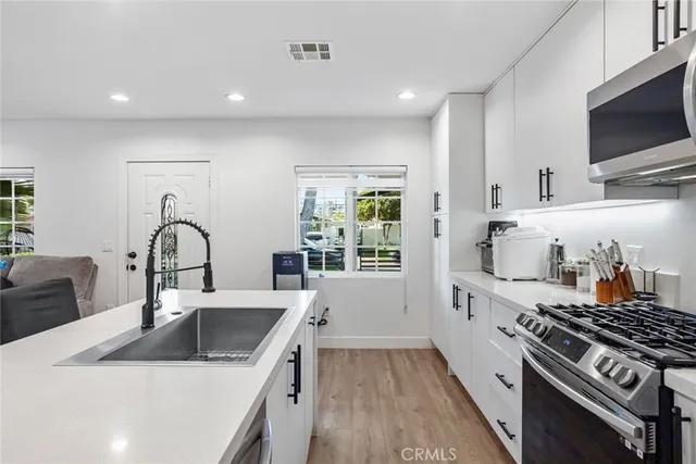 $1,399,000 | 1010 Mariposa Street, Glendale, CA 91205
