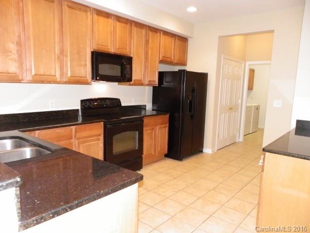 809 Ledgestone Court Tega Cay, SC 29708 - Photo 3 of 13