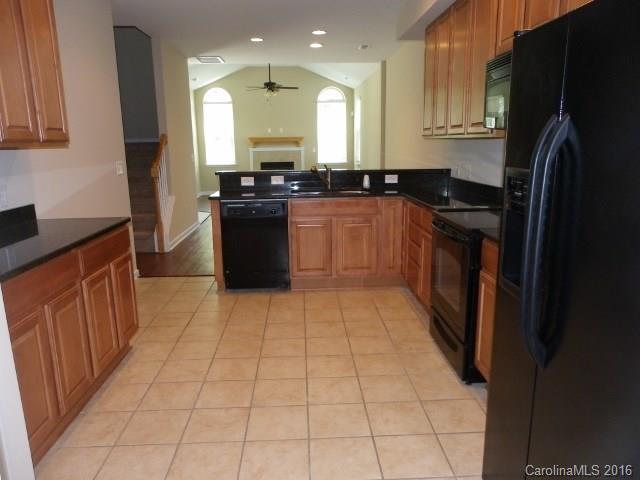 809 Ledgestone Court Tega Cay, SC 29708 - Photo 4 of 13