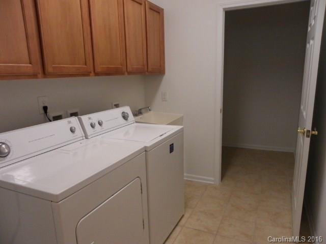 809 Ledgestone Court Tega Cay, SC 29708 - Photo 10 of 13