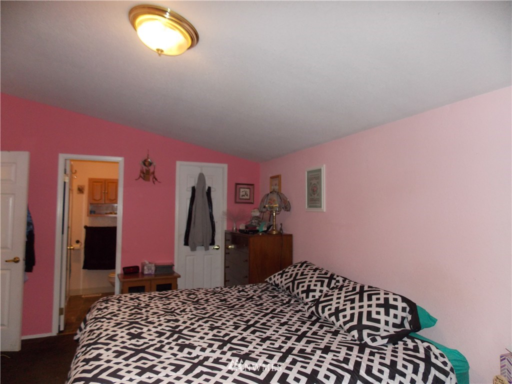 19120 Melon Street Southwest Rochester, WA 98579 - Photo 11 of 14
