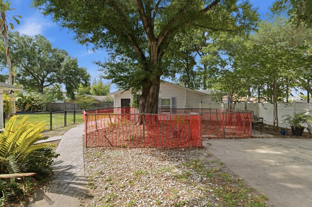 15509 Casey Rd Extension, Unit B Tampa, FL 33624 - Photo 21 of 28