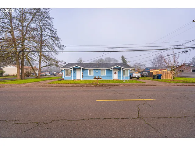 $385,000 | 970 West 10th Avenue, Junction City, OR 97448