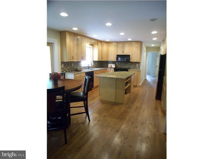 62 Raphael Road Hockessin, DE 19707 - Photo 4 of 24 Kitchen