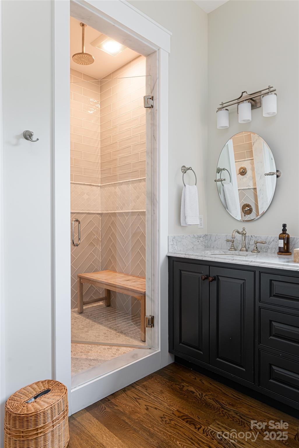 23 ( 1) Lodestone Drive, Unit 412 Sylva, NC 28779 - Photo 10 of 35 a bathroom with a sink and a mirror